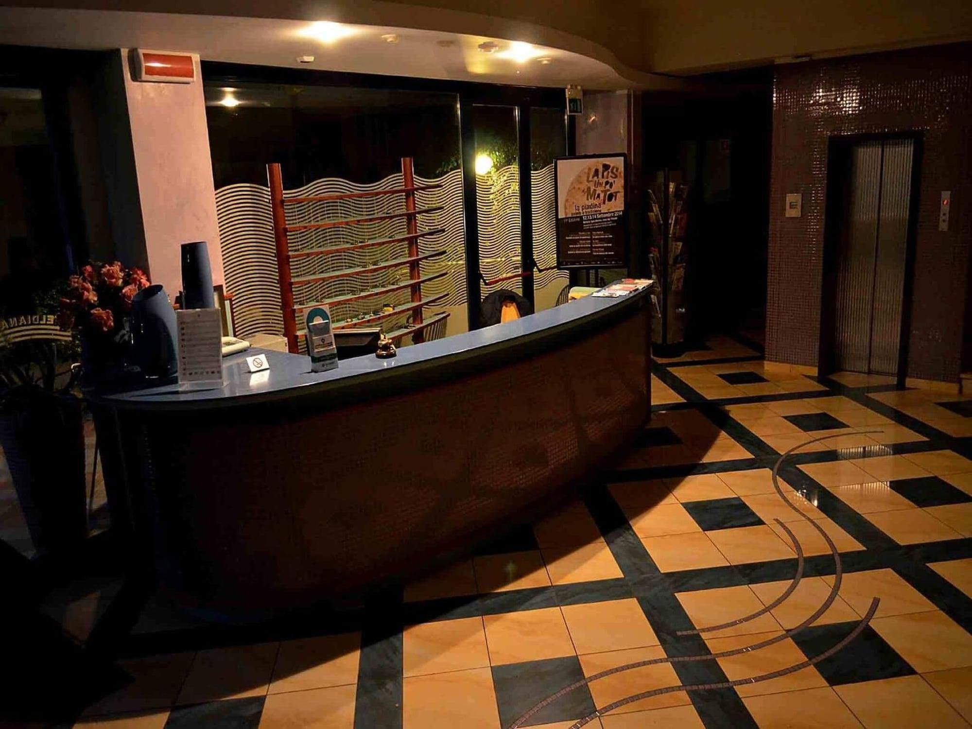 Hotel Diana เบลลาเรีย-อีเจอา มารีนา ภายนอก รูปภาพ